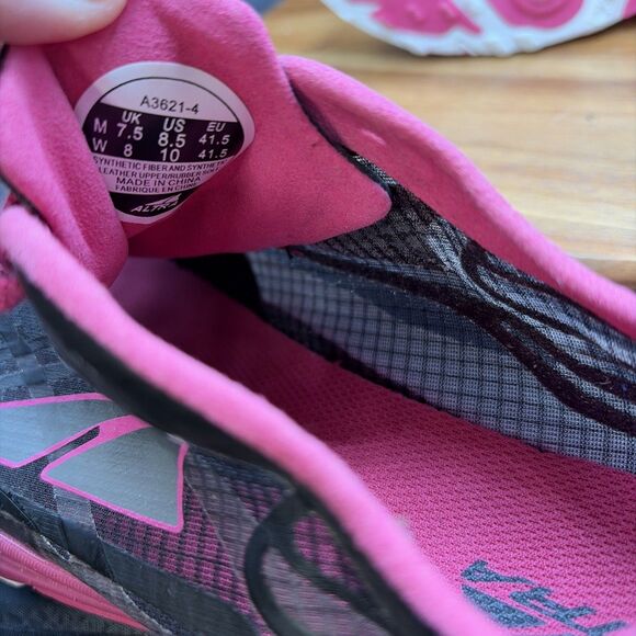 Altra Golden Spike Women's Size 10 Pink Black Track Field Running Shoes A3621-4 - Picture 8 of 8